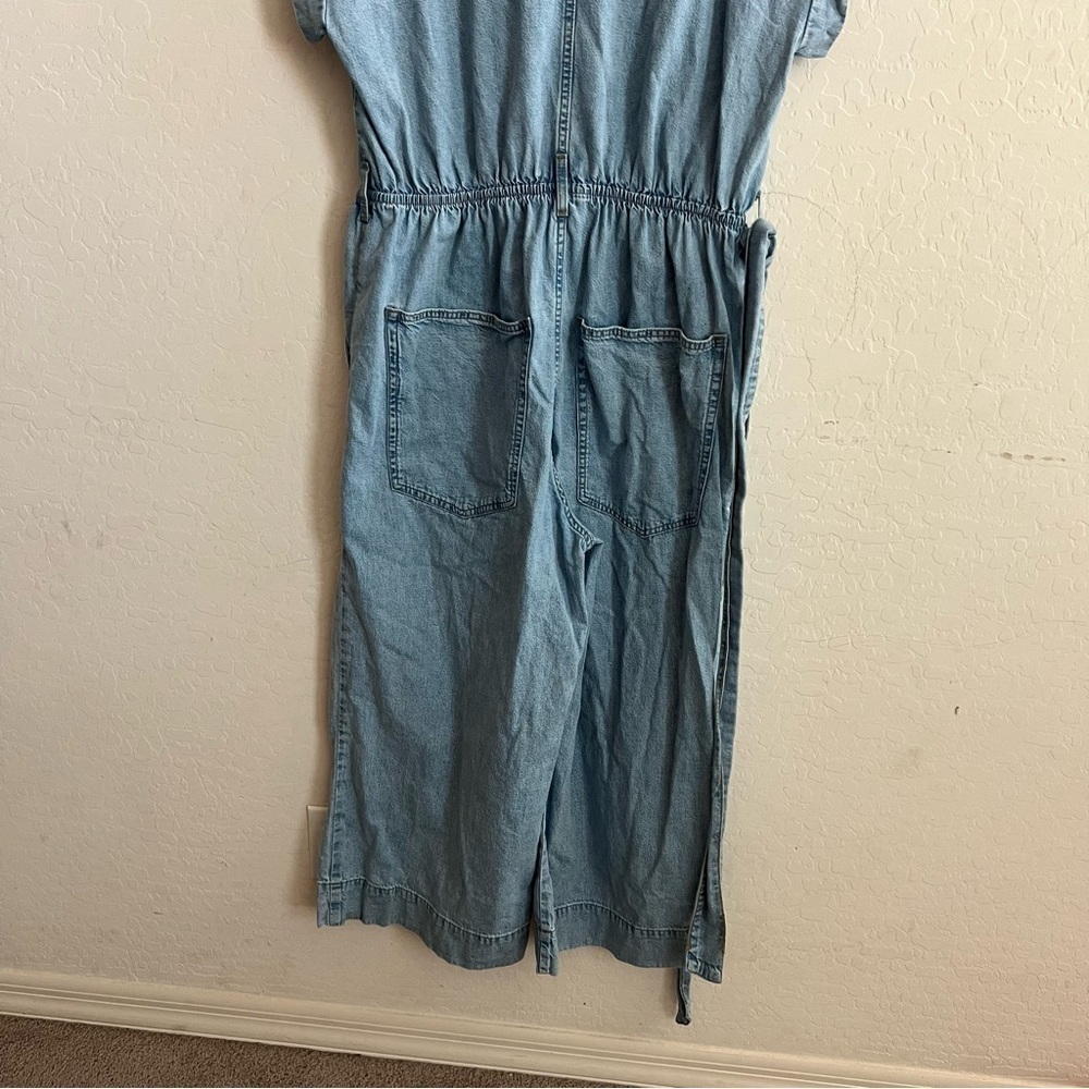 H&M light wash denim wide leg v-neck jumpsuit - Picture 8 of 9